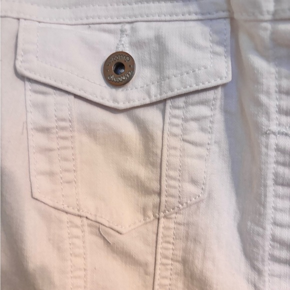 Live a Little Cream Jean Jacket - Picture 4 of 6